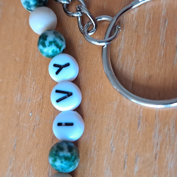 Taylor Swift Ivy key chain ring - Picture 2 of 3